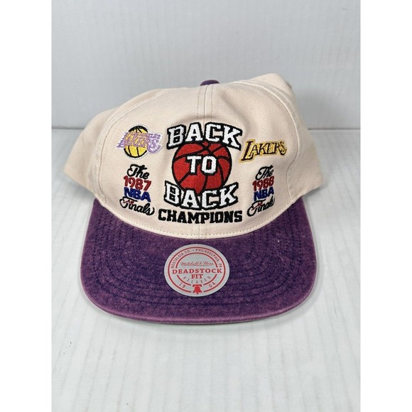 Mitchell & Ness LA Lakers Back To Back Champions Deadstock Snapback Hat Cap NEW - Picture 1 of 3